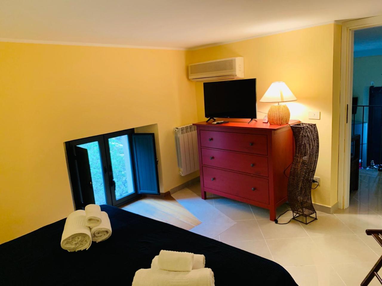 Amartia Apartments Таормина Экстерьер фото